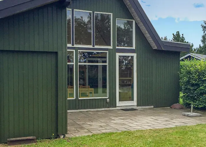 1 Bedroom In *